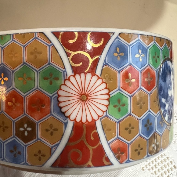 Japanese Ceramic Trinket Box - Picture 3 of 7